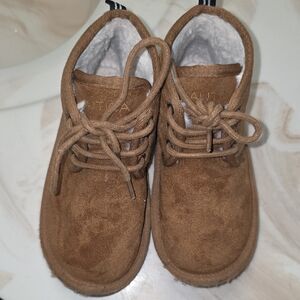 Nautica Kids Tan Suede Boots